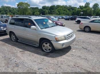  Salvage Toyota Highlander