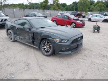  Salvage Ford Mustang