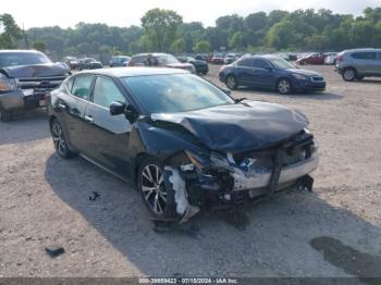  Salvage Nissan Maxima