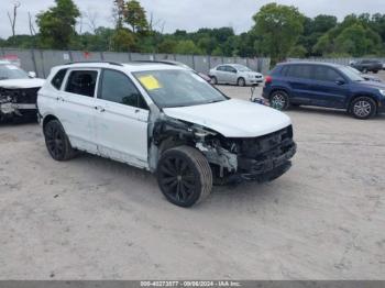  Salvage Volkswagen Tiguan