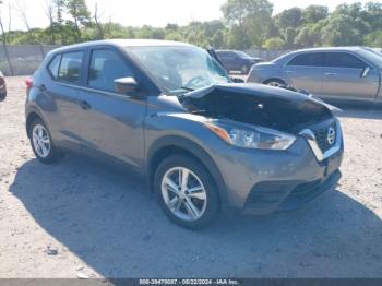  Salvage Nissan Kicks