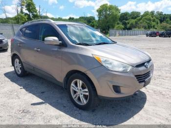  Salvage Hyundai TUCSON