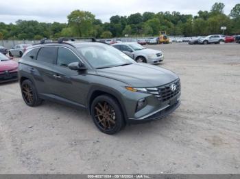  Salvage Hyundai TUCSON