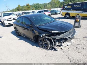  Salvage Chrysler 200