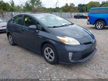  Salvage Toyota Prius