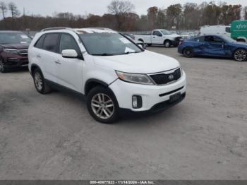  Salvage Kia Sorento