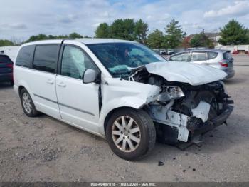  Salvage Chrysler Town & Country