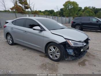  Salvage Hyundai ELANTRA