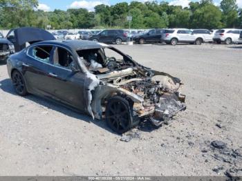  Salvage Maserati Quattroporte