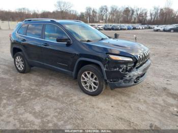  Salvage Jeep Cherokee