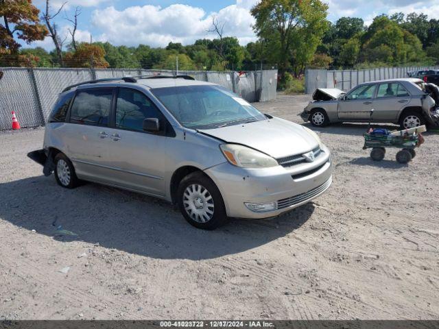  Salvage Toyota Sienna