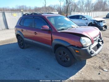  Salvage Hyundai TUCSON