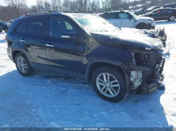  Salvage Kia Sorento