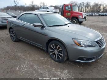  Salvage Chrysler 200