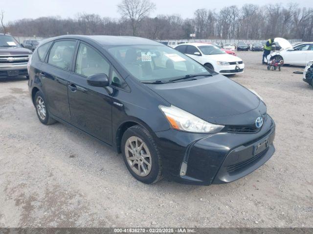  Salvage Toyota Prius v