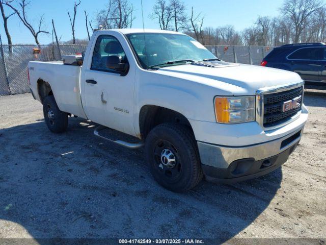  Salvage GMC Sierra 2500