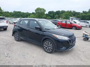  Salvage Nissan Kicks