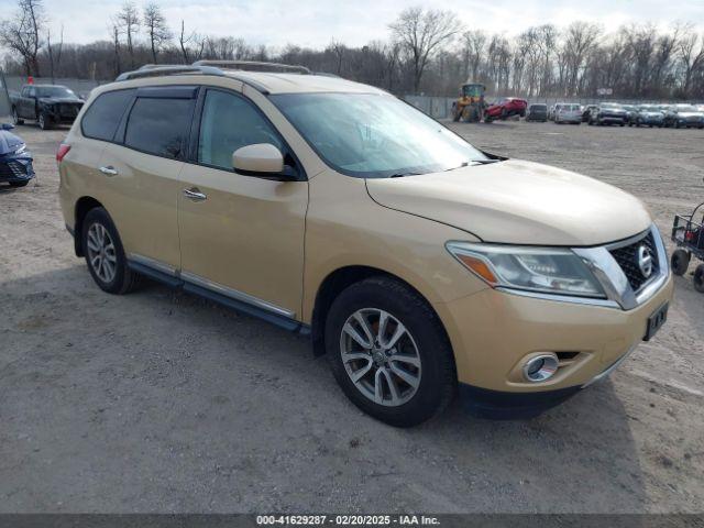  Salvage Nissan Pathfinder