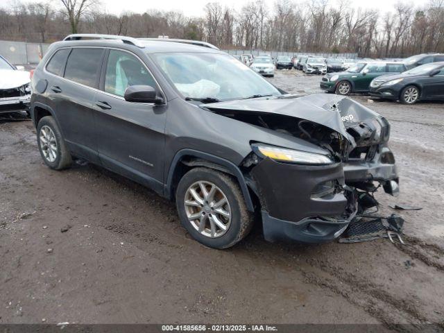  Salvage Jeep Cherokee