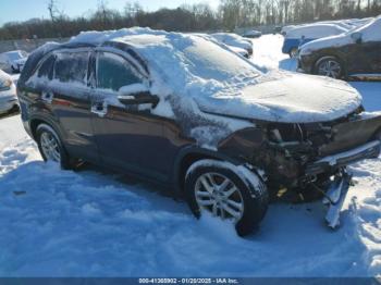  Salvage Kia Sorento