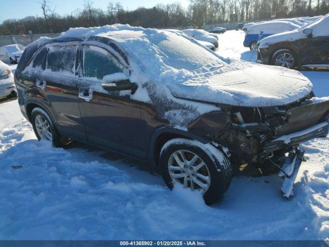  Salvage Kia Sorento