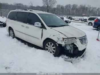  Salvage Chrysler Town & Country