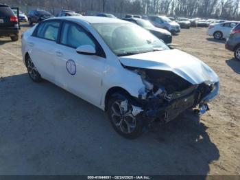  Salvage Kia Forte