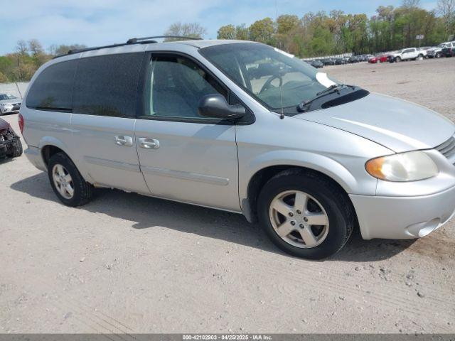  Salvage Dodge Grand Caravan