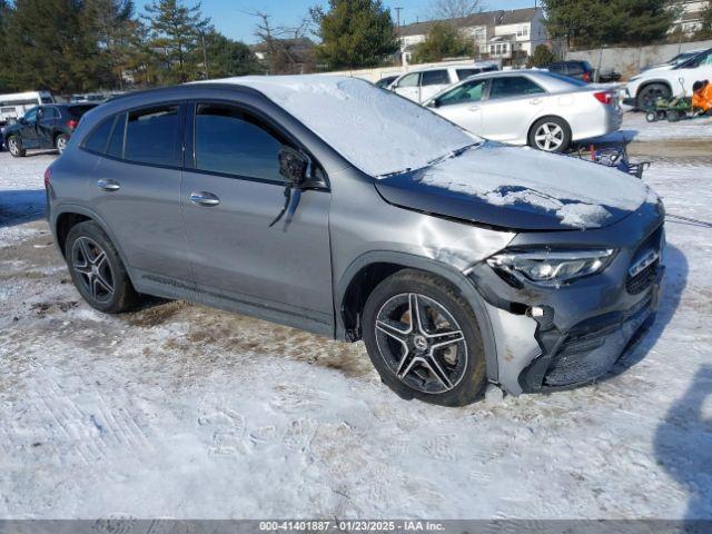  Salvage Mercedes-Benz GLA