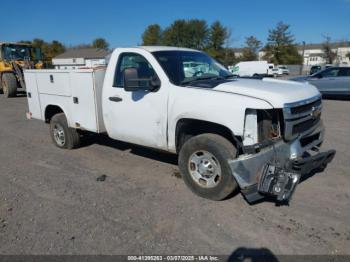  Salvage Chevrolet Silverado 2500