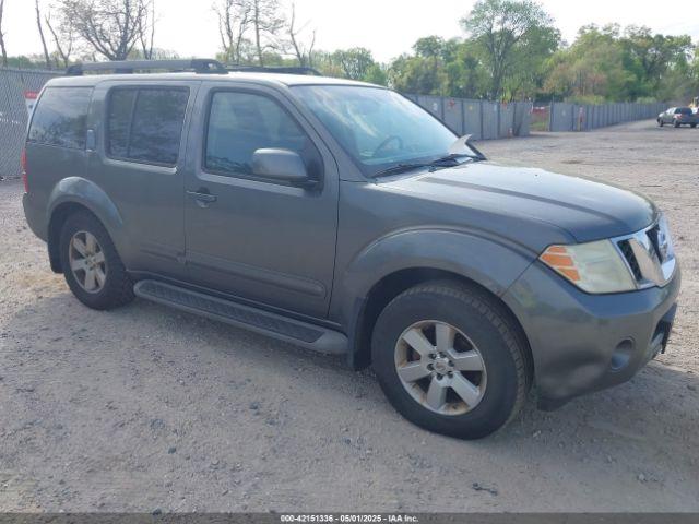  Salvage Nissan Pathfinder