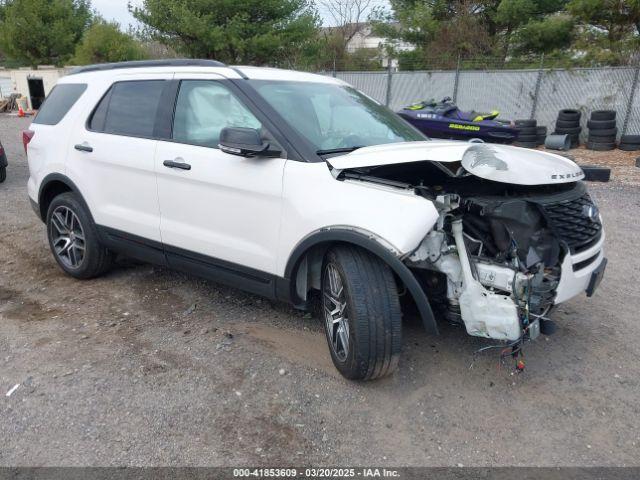  Salvage Ford Explorer