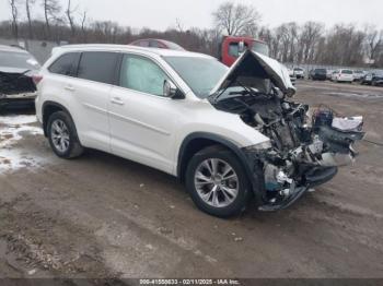  Salvage Toyota Highlander