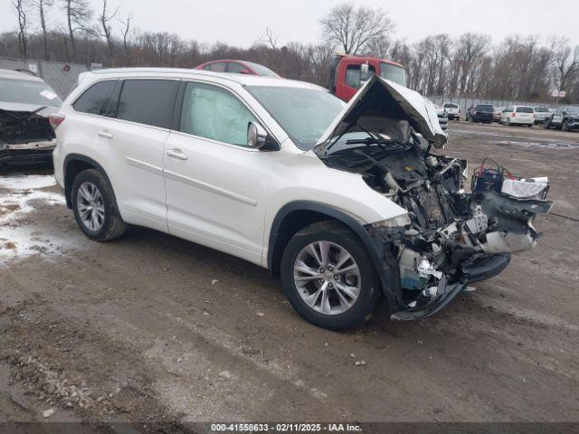  Salvage Toyota Highlander