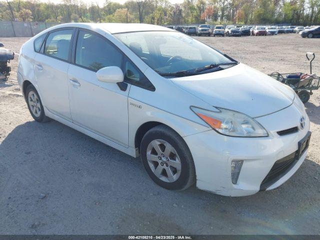  Salvage Toyota Prius