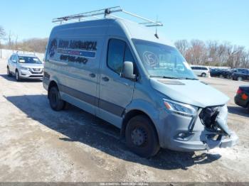  Salvage Mercedes-Benz Sprinter 3500
