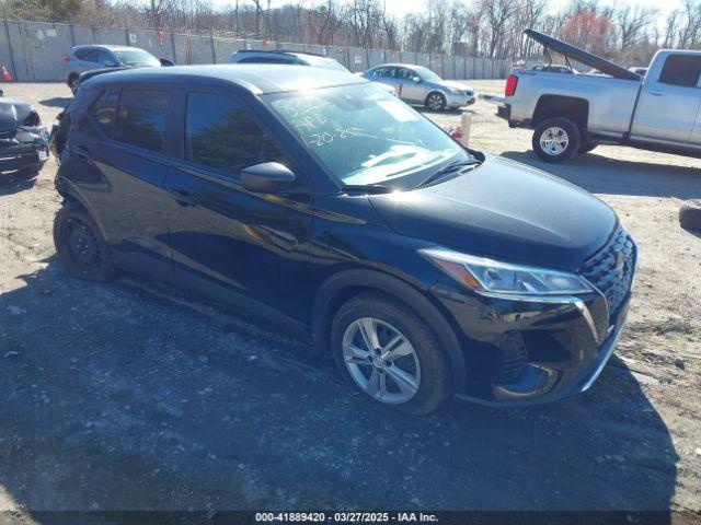  Salvage Nissan Kicks