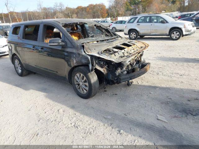  Salvage Kia Sedona