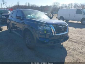  Salvage Nissan Pathfinder