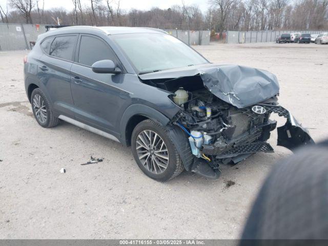 Salvage Hyundai TUCSON