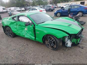  Salvage Ford Mustang