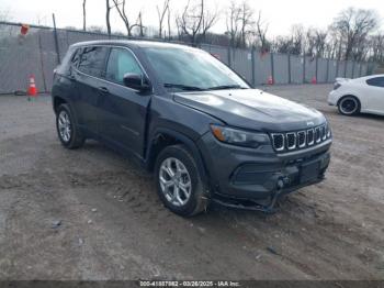  Salvage Jeep Compass