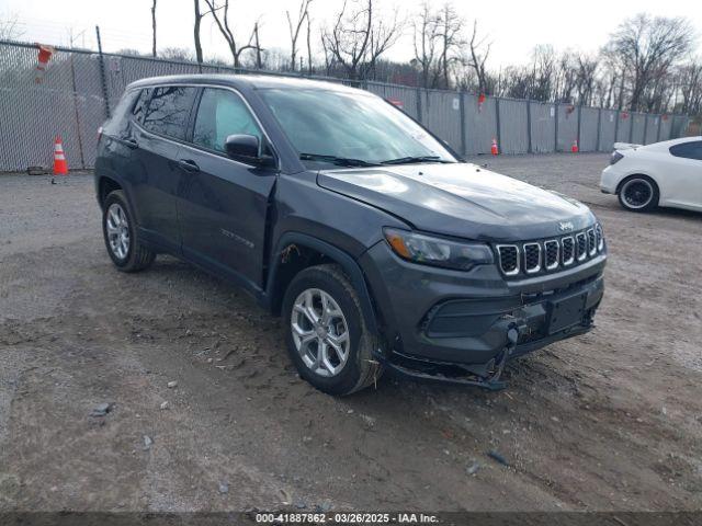  Salvage Jeep Compass