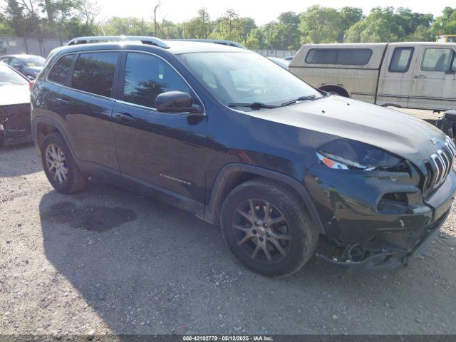  Salvage Jeep Cherokee