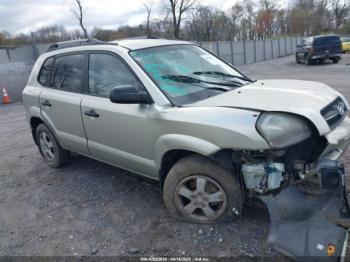  Salvage Hyundai TUCSON