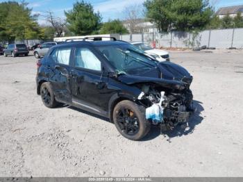  Salvage Nissan Kicks