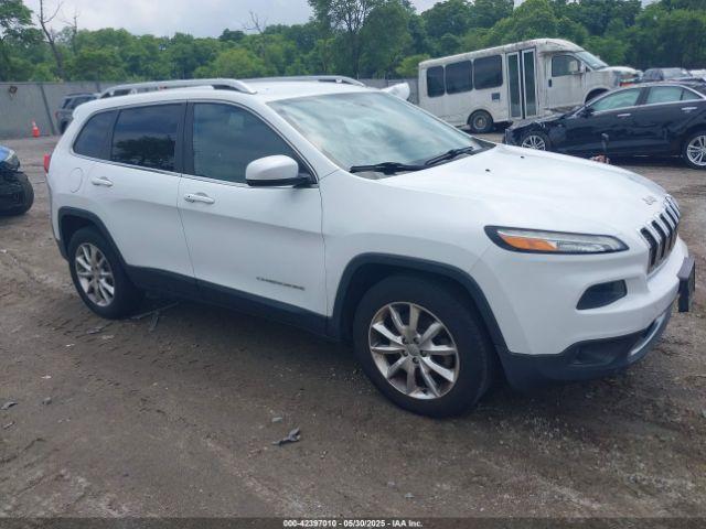  Salvage Jeep Cherokee