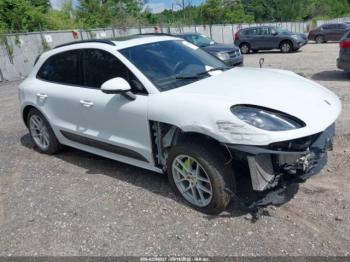  Salvage Porsche Macan