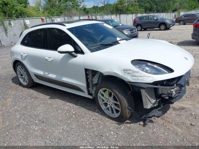  Salvage Porsche Macan
