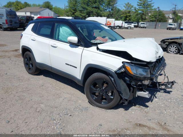 Salvage Jeep Compass